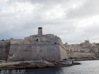 121201~_2011574-a.jpg